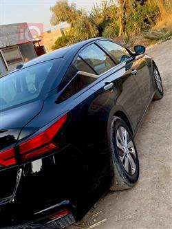 نيسان ألتيما